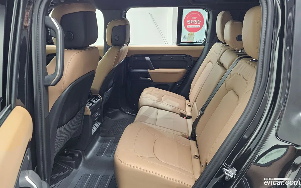 Land Rover Defender 110 D250 X- SE 2026 — thumbnail 4