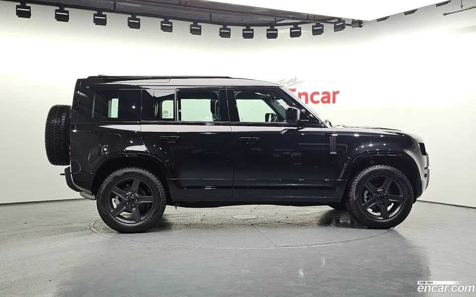 Land Rover Defender 110 D250 X- SE 2026 — thumbnail 5