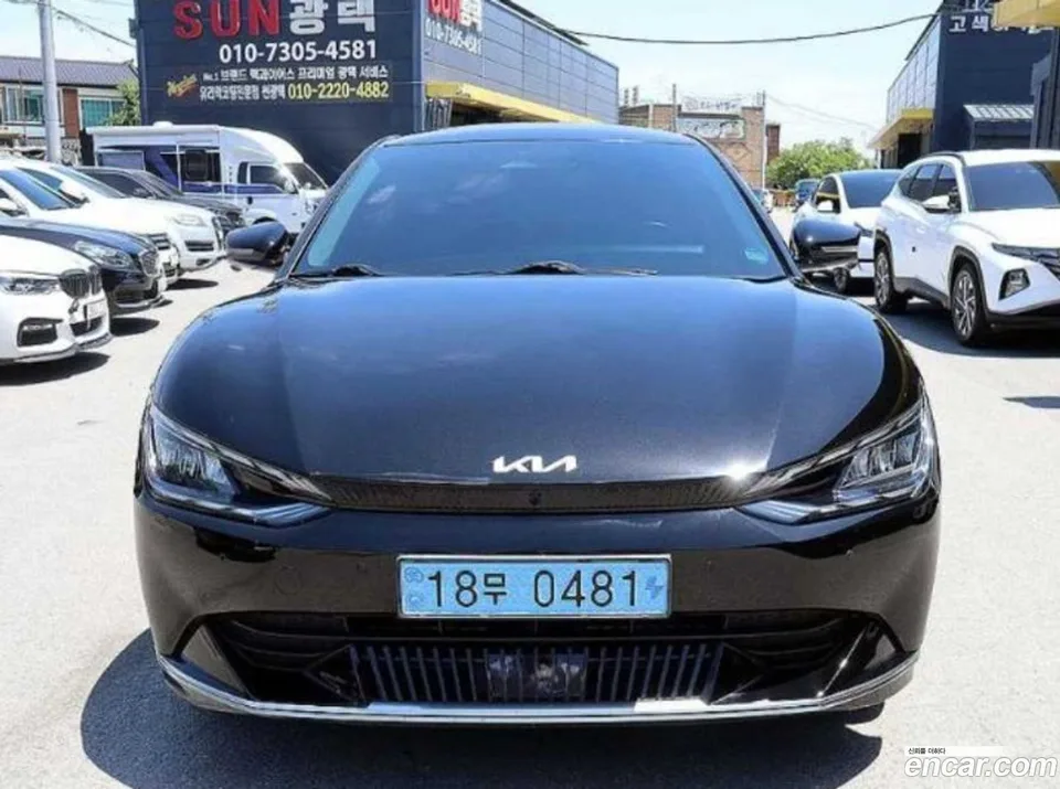 Kia EV6 2022 — photo 1, buy with delivery to Moscow