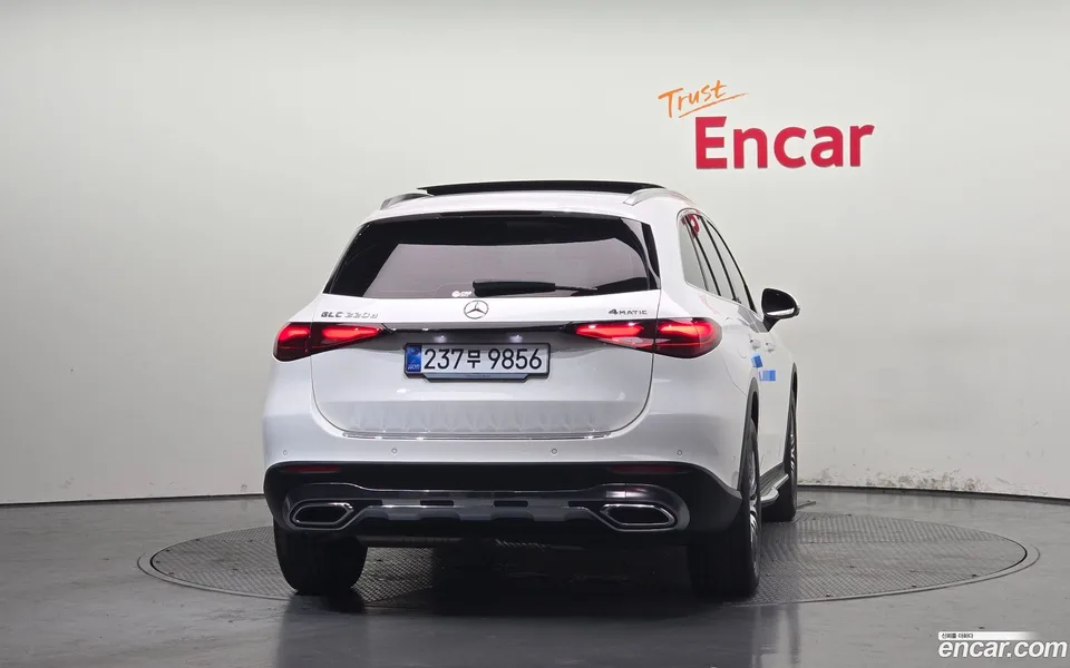 Mercedes-Benz GLC-Class GLC220 d 4MATIC 2023 — thumbnail 4