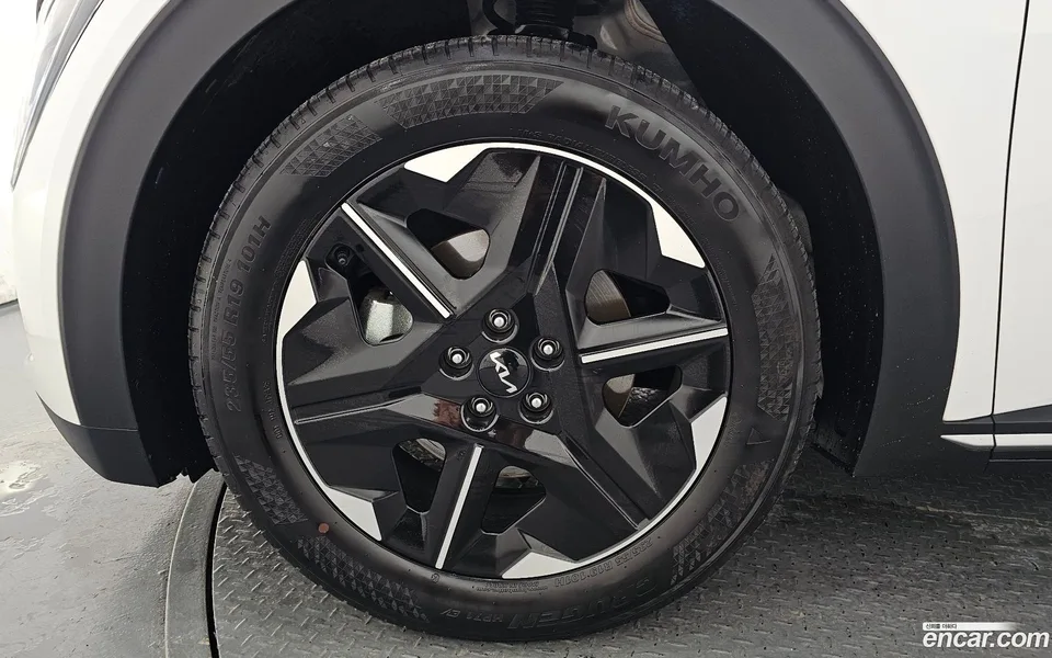 Kia EV6 2WD 2025 — thumbnail 2