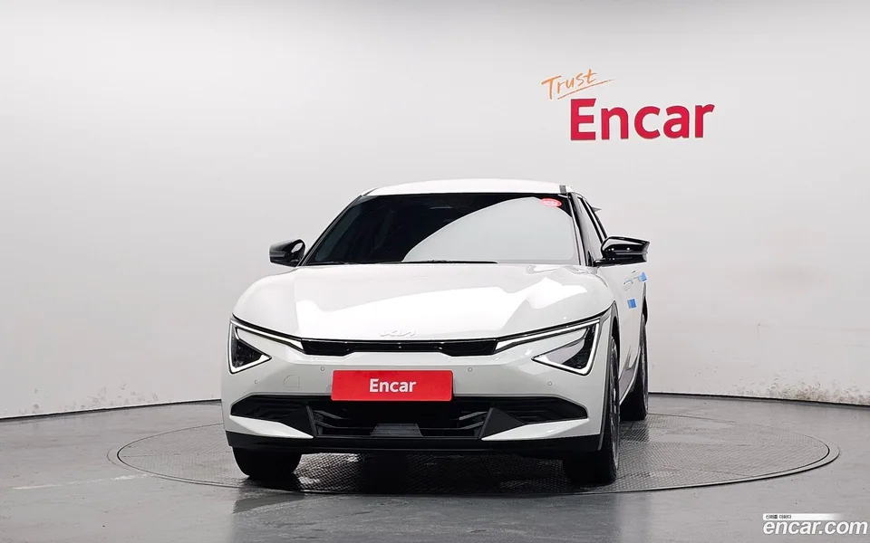 Kia EV6 2WD 2025 — thumbnail 3