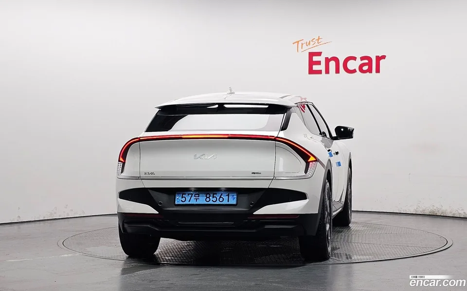 Kia EV6 2WD 2025 — thumbnail 4