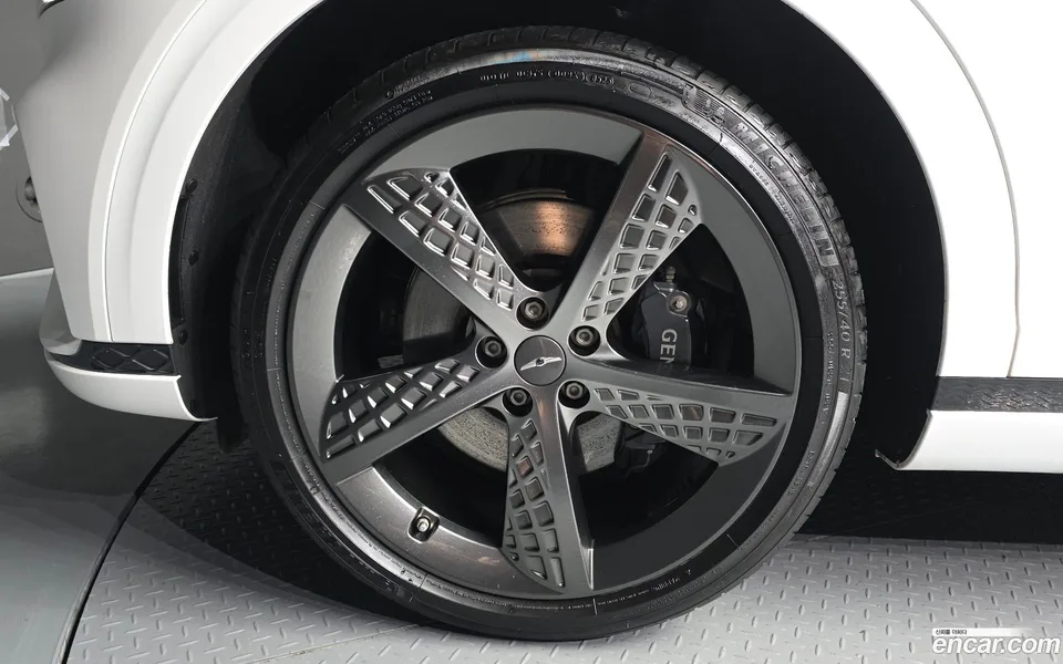Genesis GV70 2.5T 2WD 2023 — thumbnail 5