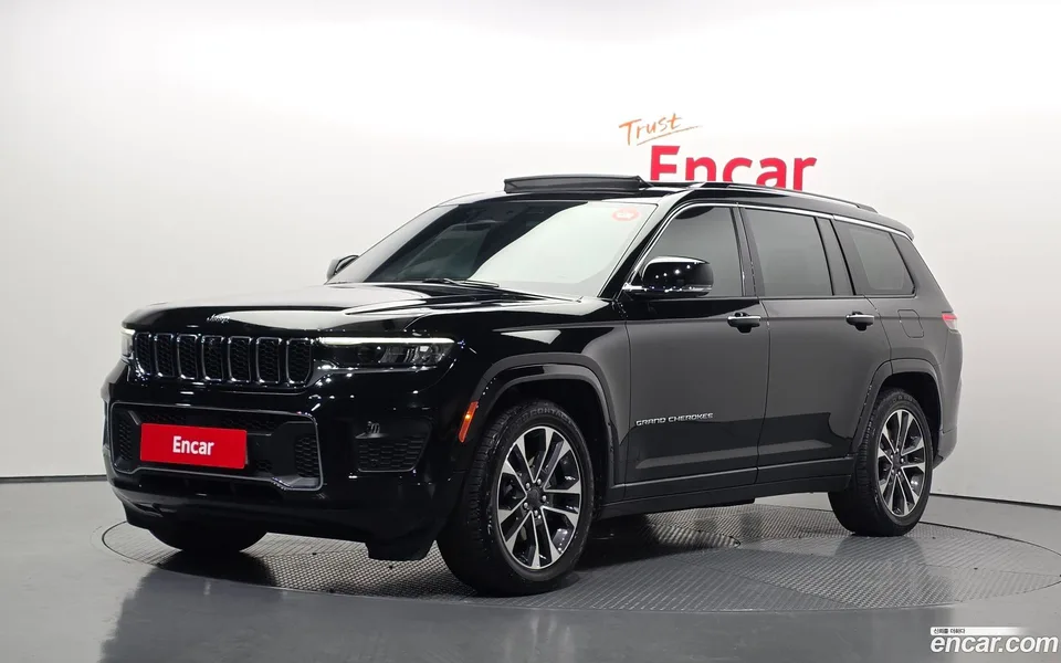 Jeep Grand Cherokee L 3.6 2022 — фото 1, купить с доставкой в Москву