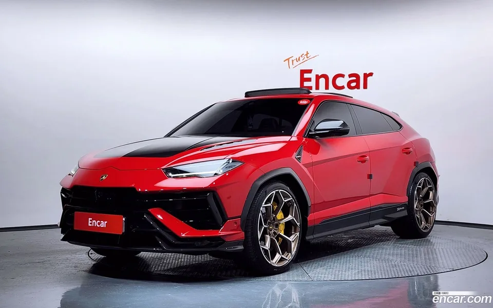 Lamborghini Urus 4.0 V8 2023 — photo 1, buy with delivery to Moscow
