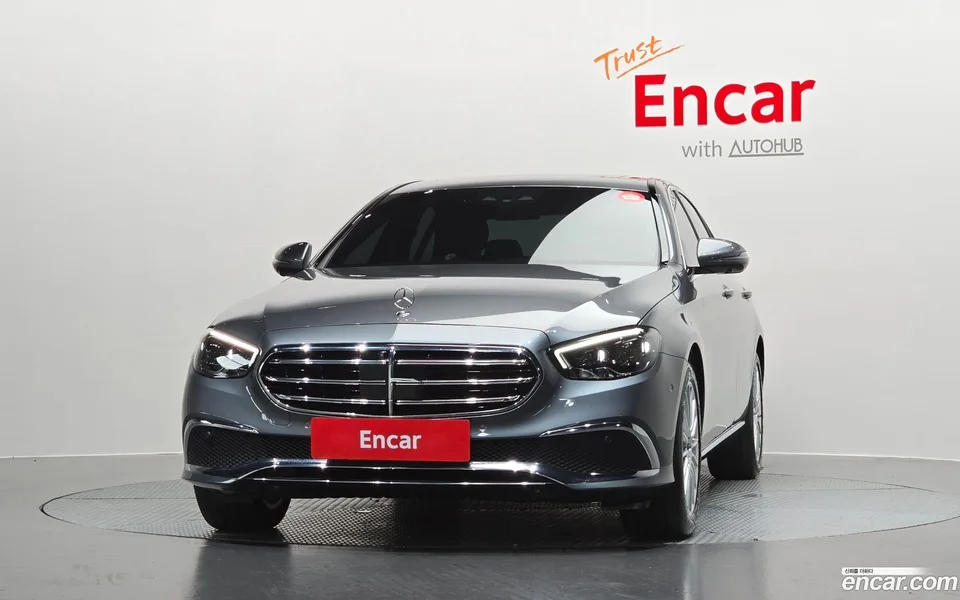 Mercedes-Benz E-Class E250 2022 — thumbnail 3