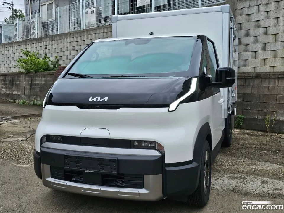 Kia PV5 2026 — photo 1, buy with delivery to Moscow