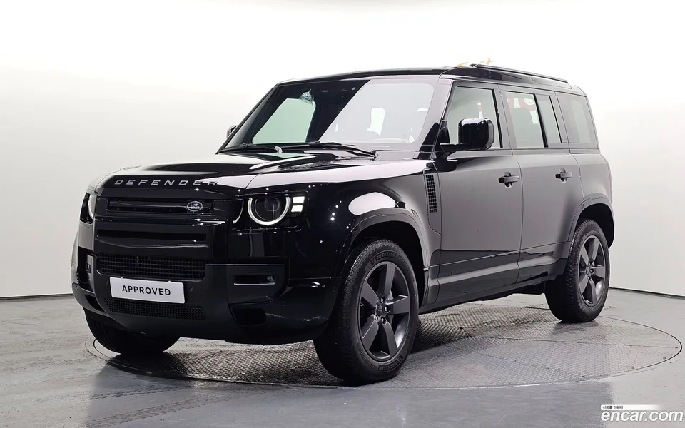Land Rover Defender 110 D300 X- HSE 2026 — photo 1, buy with delivery to Moscow