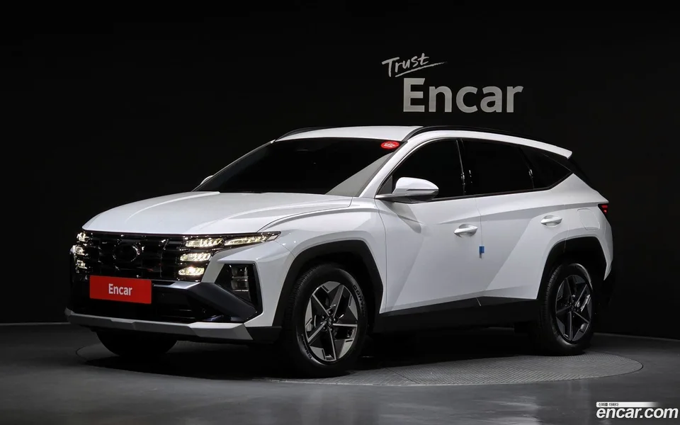 Hyundai Tucson Hybrid NX4 HEV 1.6 2WD 2024 — photo 1, buy with delivery to Moscow