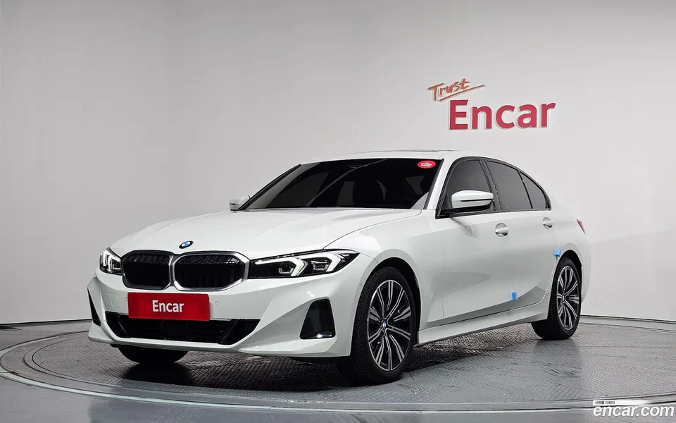 BMW 3 Series 320d 2025 — photo 1, buy with delivery to Moscow