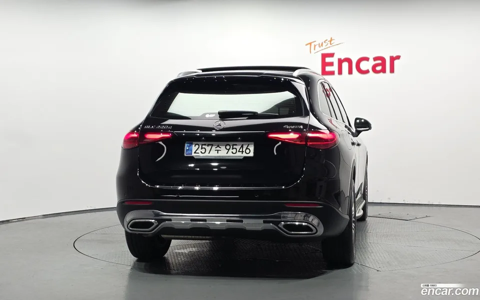 Mercedes-Benz GLC-Class GLC220 d 4MATIC 2023 — thumbnail 4