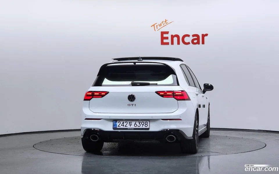 Volkswagen Golf 2.0 GTI 2024 — thumbnail 4