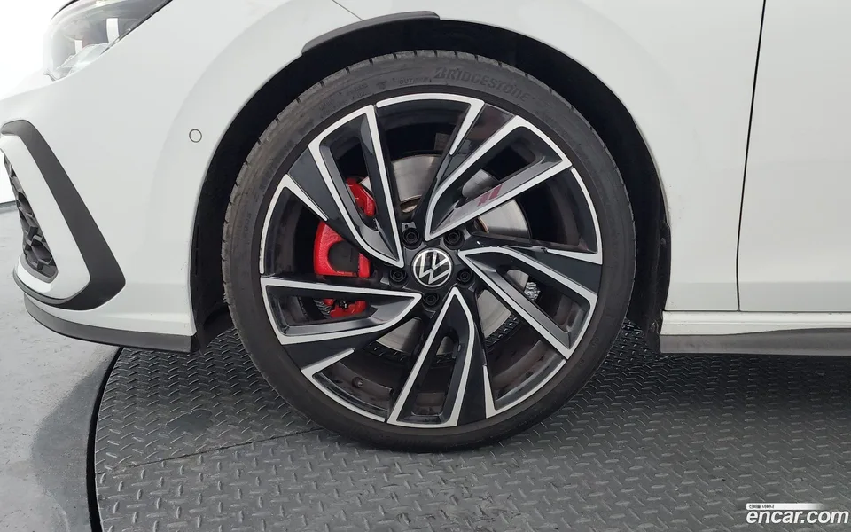 Volkswagen Golf 2.0 GTI 2024 — thumbnail 5