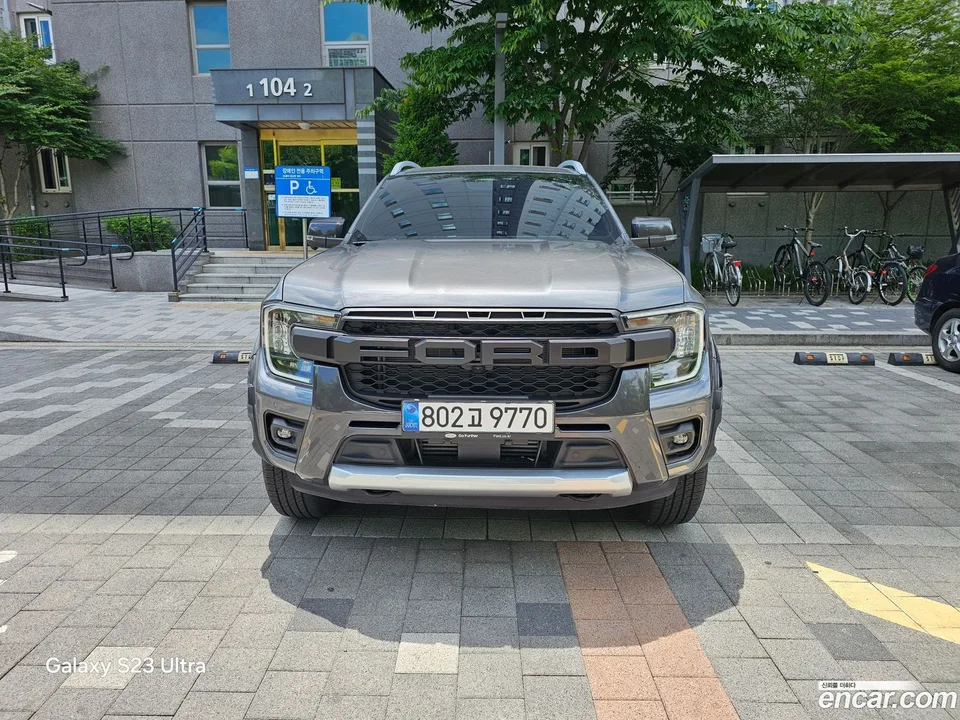 Ford Ranger 2.0 2025 — photo 1, buy with delivery to Moscow