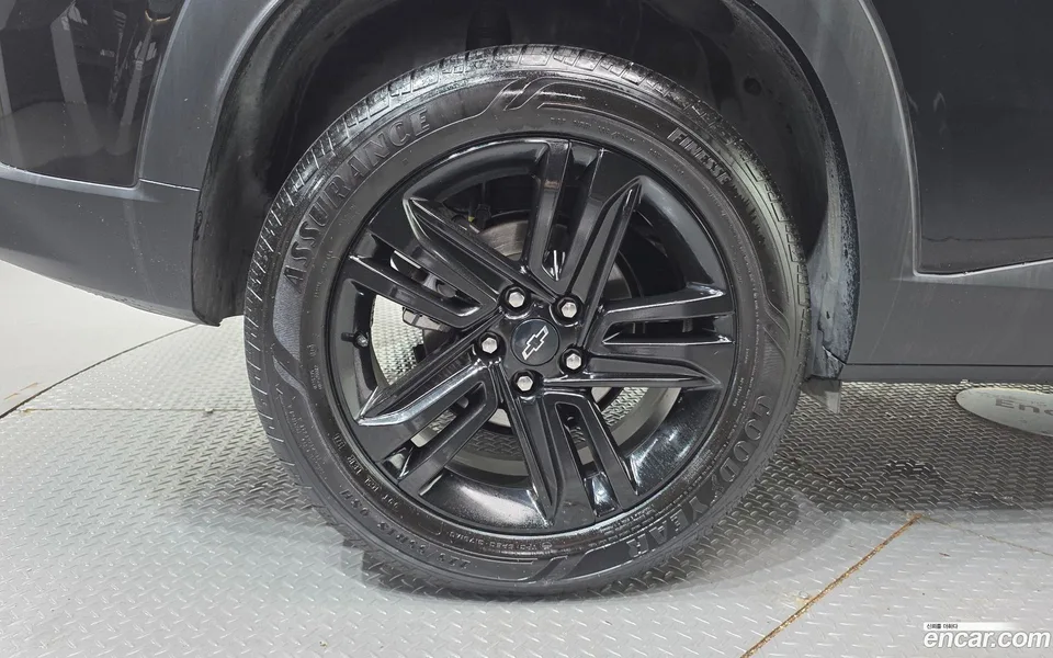 Chevrolet Trax Crossover 1.2 ACTIV 2023 — thumbnail 2