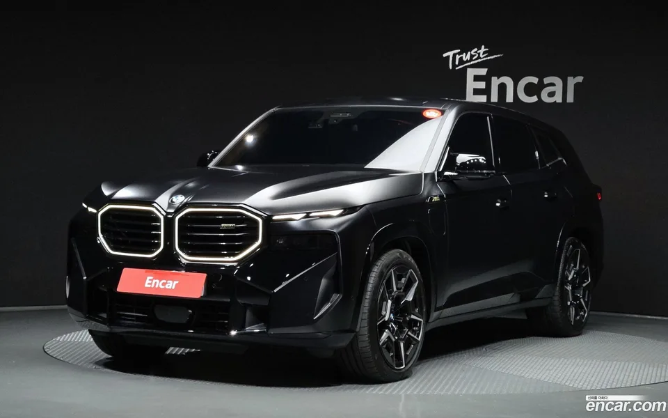 BMW XM 4.4 2023 — photo 1, buy with delivery to Moscow