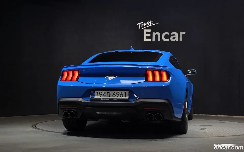 Ford Mustang 2.3 2025 — thumbnail 4