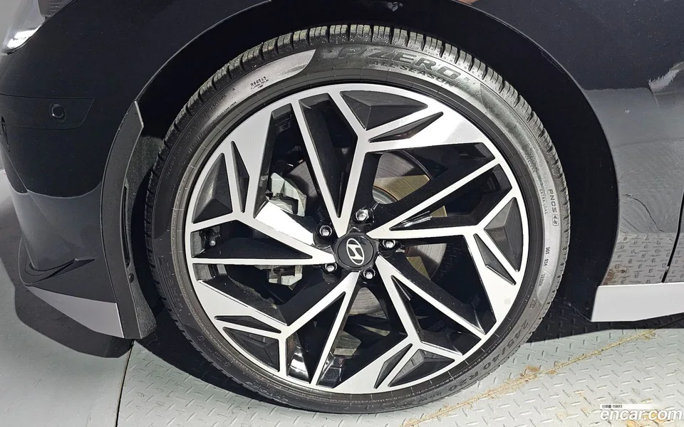 Hyundai Ioniq 6 AWD 2023 — thumbnail 2