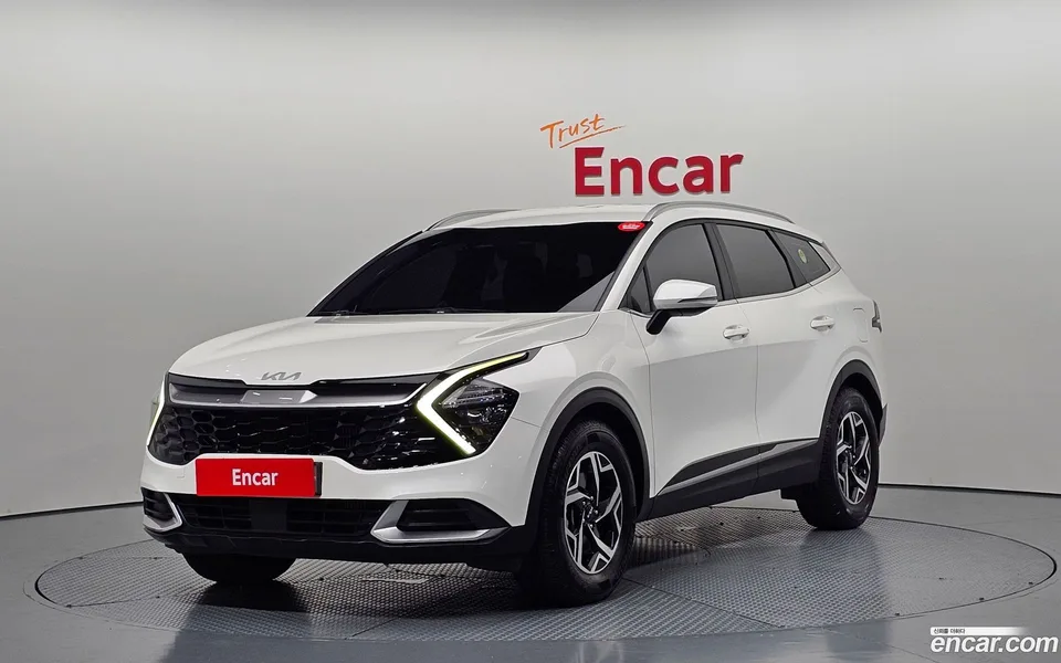 Kia Sportage 1.6 2WD 2022 — photo 1, buy with delivery to Moscow