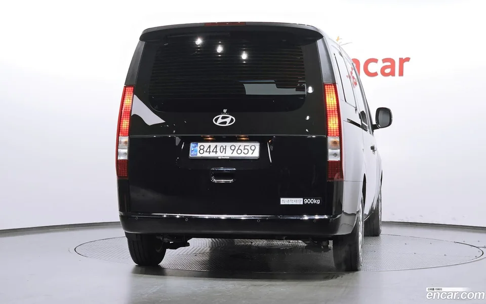 Hyundai Staria L3.5 3 2024 — thumbnail 4