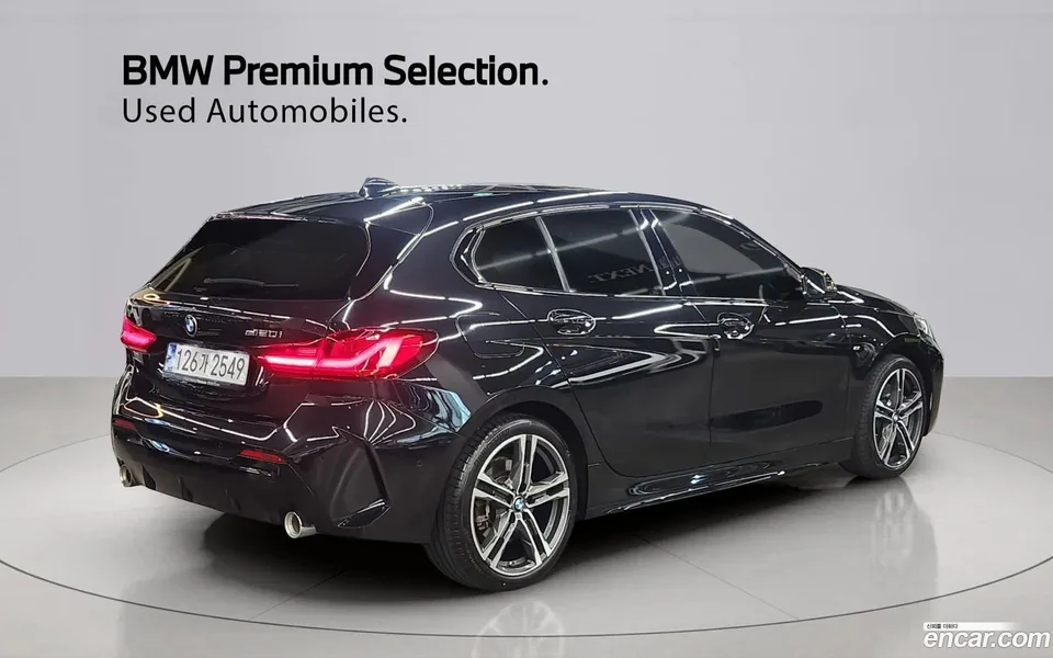 BMW 1 Series 120i M 2024 — thumbnail 2