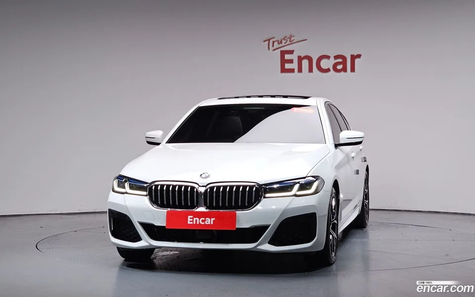 BMW 5 Series 530i M 2023 — миниатюра 3