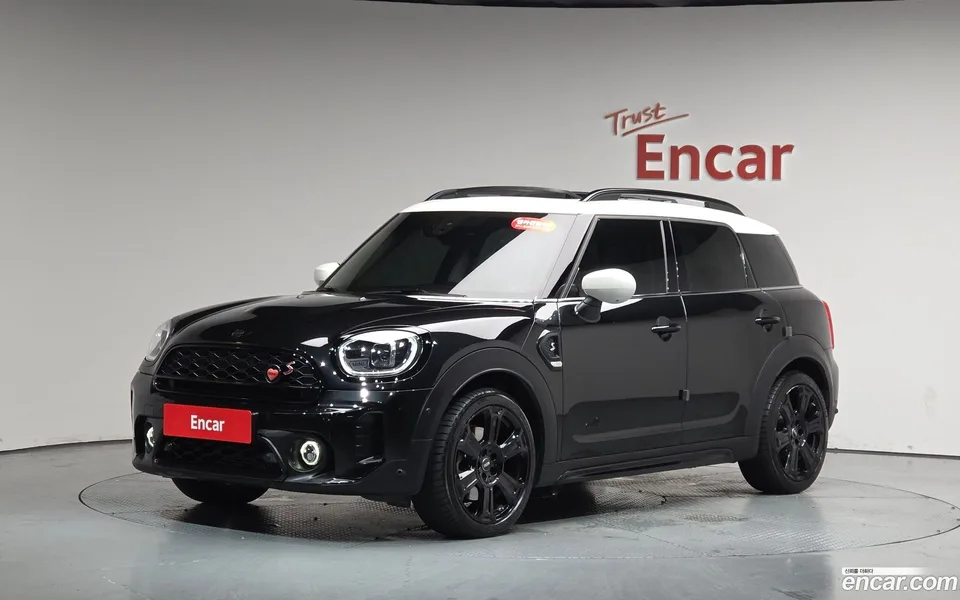 MINI Cooper S Countryman ALL4 2023 — photo 1, buy with delivery to Moscow