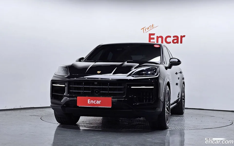 Porsche Cayenne 3.0 2024 — thumbnail 3