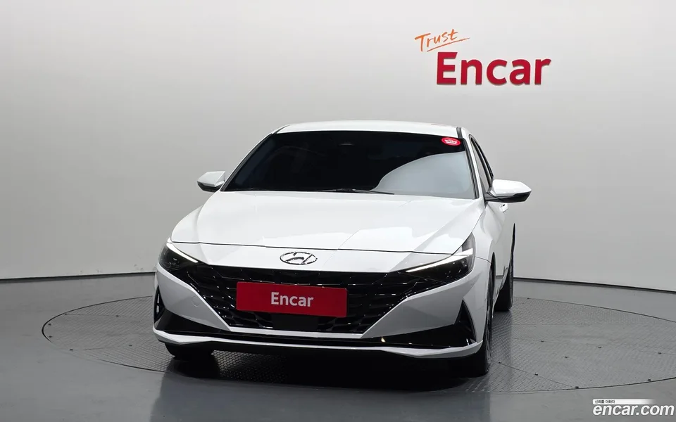 Hyundai Avante Hybrid 2023 — thumbnail 3