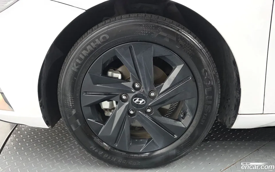 Hyundai Avante Hybrid 2023 — thumbnail 5