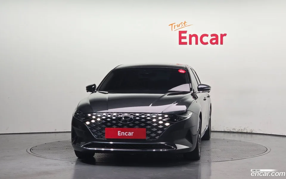 Hyundai Grandeur IG Hybrid 2022 — thumbnail 3