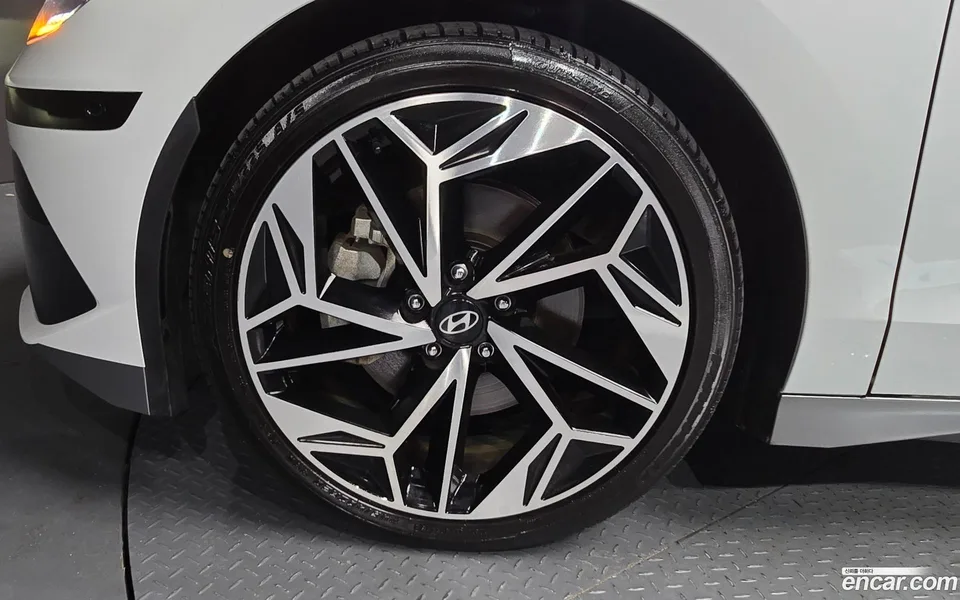 Hyundai Ioniq 6 AWD 2023 — thumbnail 5