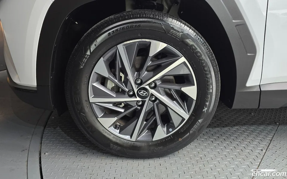Hyundai Tucson 2.0 2WD 2022 — thumbnail 2