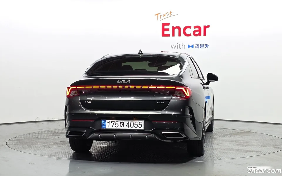 Kia K5 Hybrid 2023 — thumbnail 4