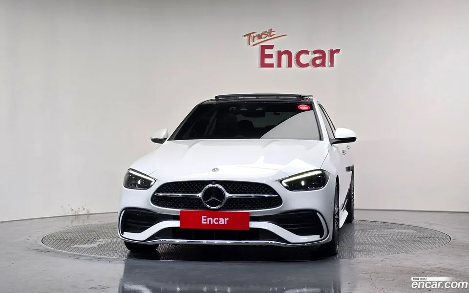 Mercedes-Benz C-Class C300 4MATIC AMG Line 2023 — thumbnail 3