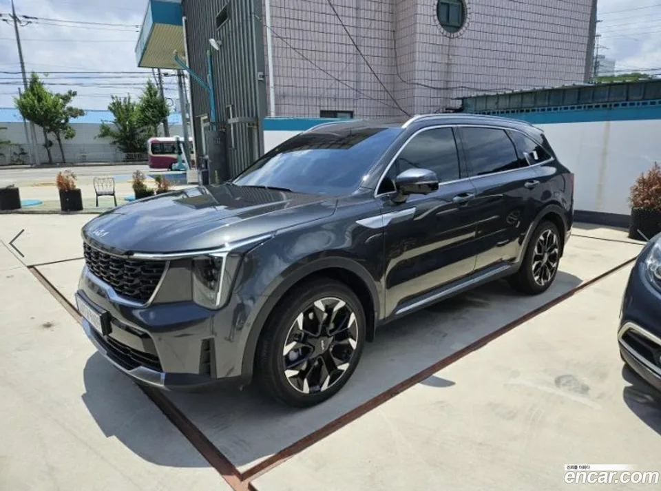 Kia Sorento 2.5T 2WD 2025 — photo 1, buy with delivery to Moscow
