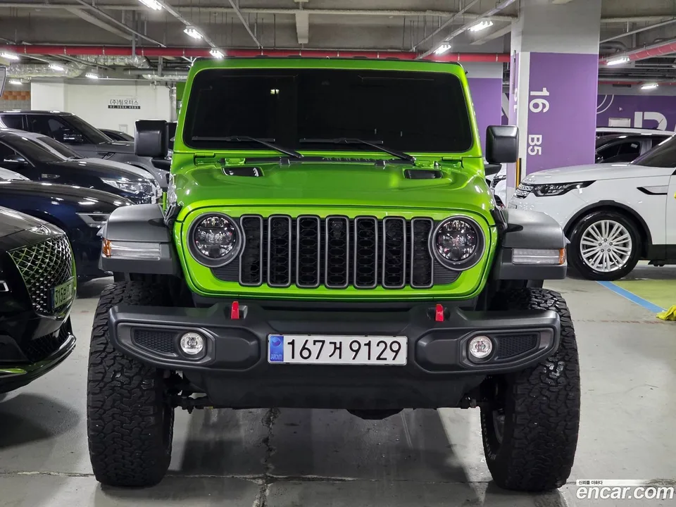 Jeep Wrangler 2.0 4 2025 — photo 1, buy with delivery to Moscow