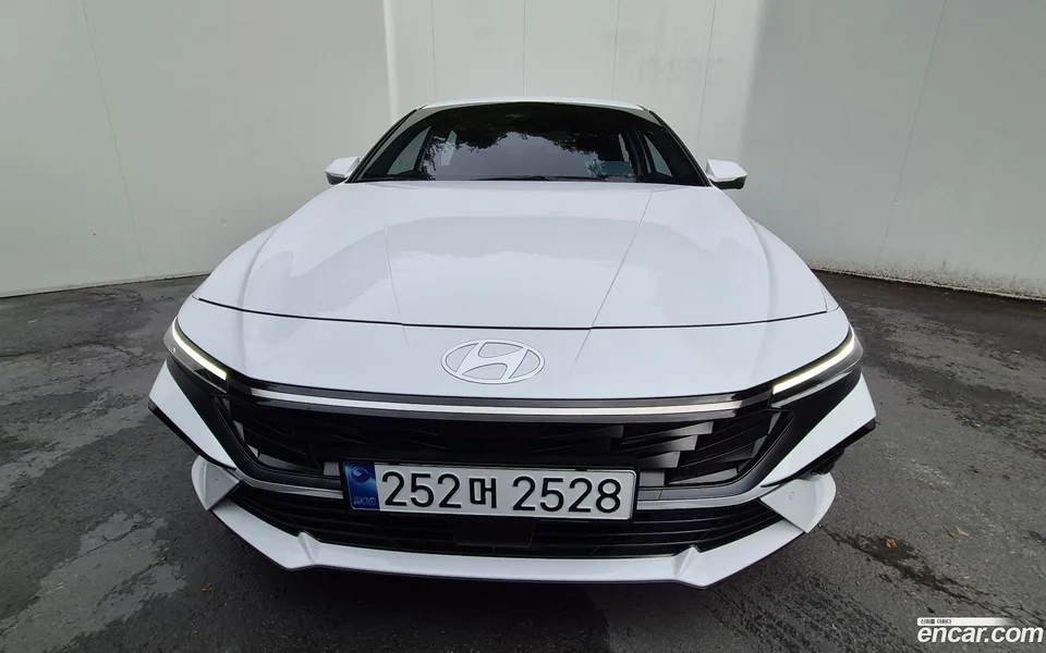 Hyundai Avante CN7 1.6 2023 — миниатюра 3