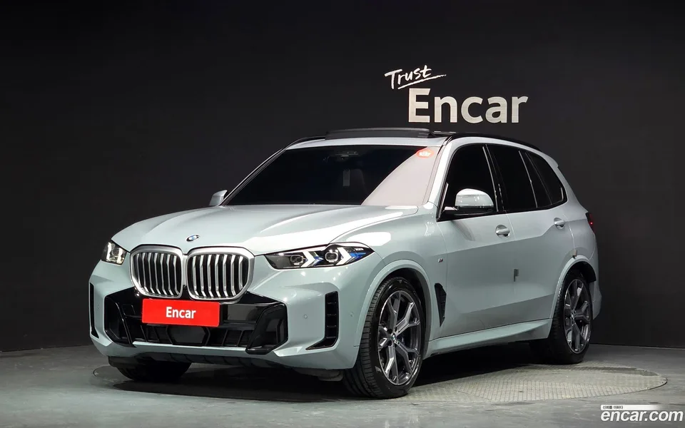 BMW X5 xDrive 40i M 2024 — photo 1, buy with delivery to Moscow