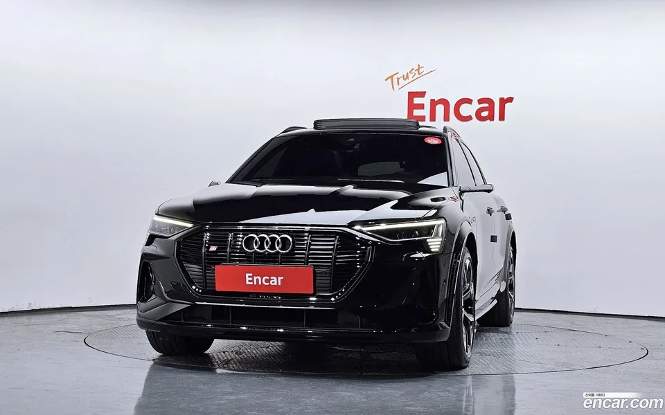 Audi e-tron S 2023 — thumbnail 3