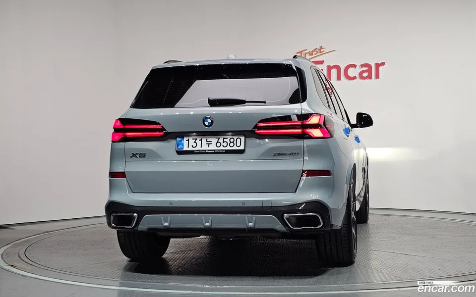 BMW X5 xDrive 40i M 2025 — thumbnail 4