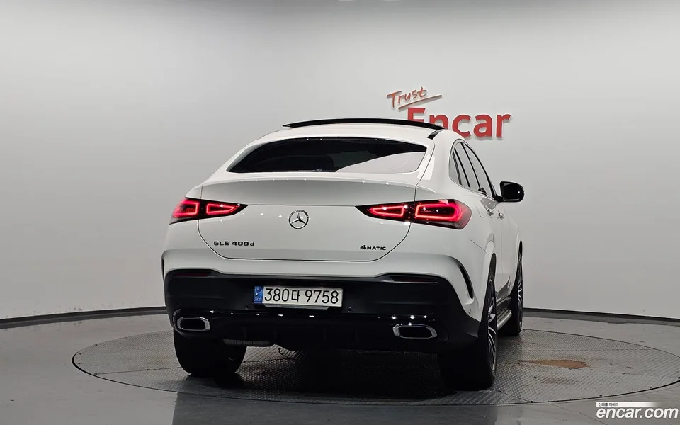 Mercedes-Benz GLE-Class GLE400d 4MATIC 2022 — thumbnail 4