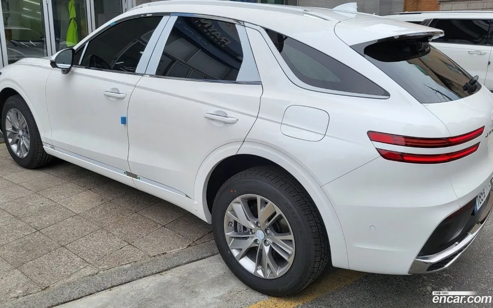 Genesis GV70 2.5T AWD 2026 — thumbnail 3