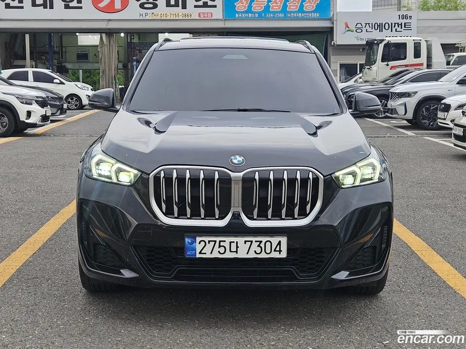 BMW X1 xDrive 20i M 2024 — photo 1, buy with delivery to Moscow