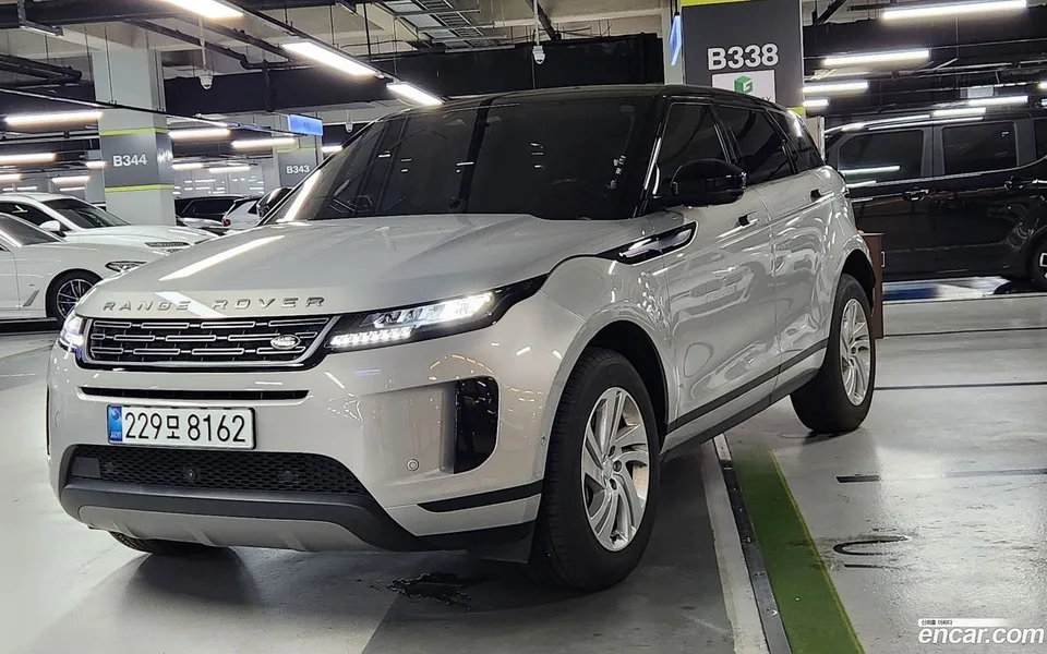 Land Rover Range Rover Evoque P250 S 2025 — photo 1, buy with delivery to Moscow