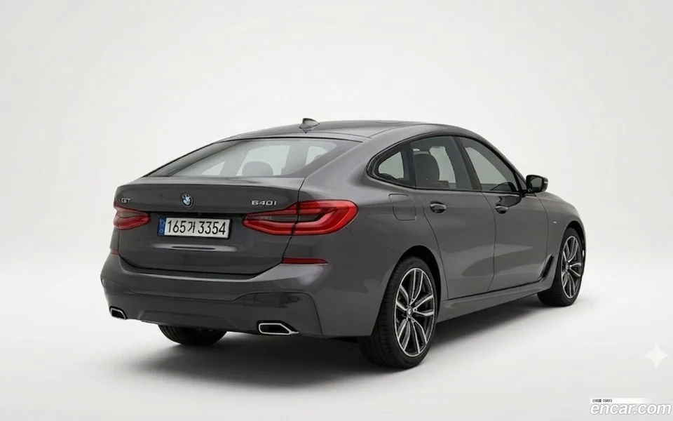 BMW 6 Series GT 640i xDrive M 2023 — thumbnail 3
