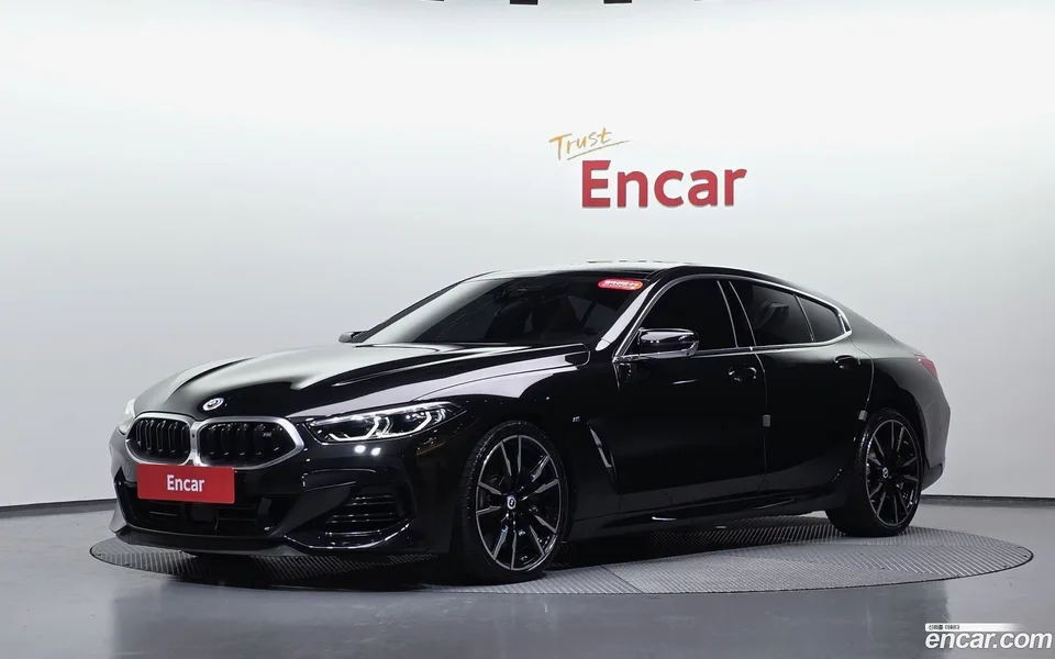 BMW 8 Series M850i xDrive 2023 — photo 1, buy with delivery to Moscow