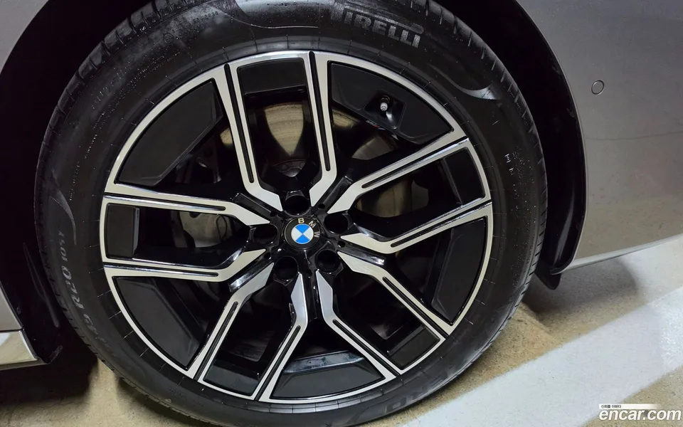 BMW 7 Series 740i xDrive M 2026 — thumbnail 2