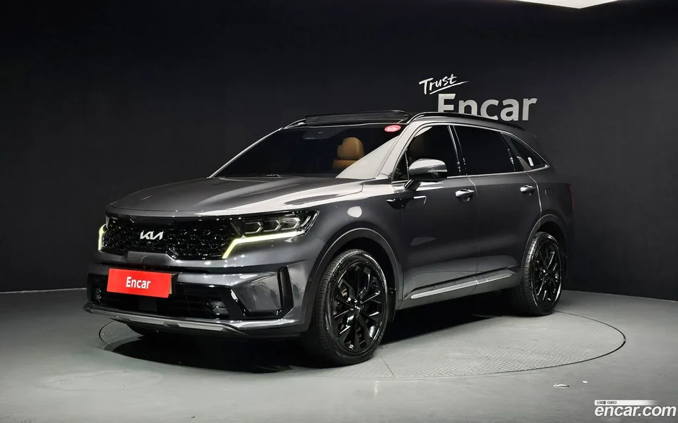 Kia Sorento 2.5T 2WD 2022 — photo 1, buy with delivery to Moscow
